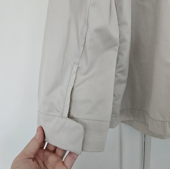 Talbots Beige Zip-Up and Button-Up Jacket with Pockets, Size 6P - Picture 4 of 9